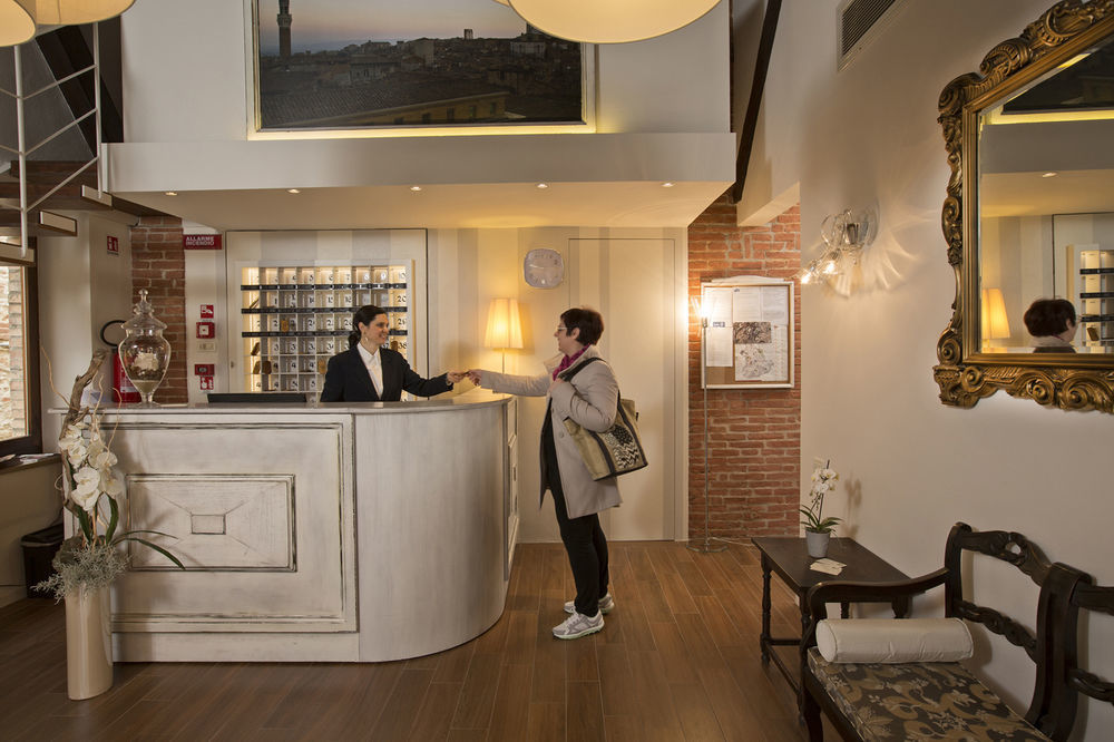 Hotel Alma Domus *
