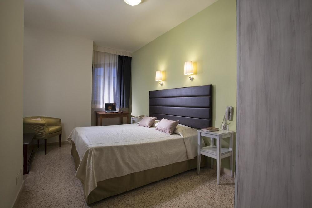 Alma Domus Hotel *